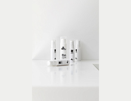 Набор косметический (R) "SOIN RÉGÉNÉRANT"